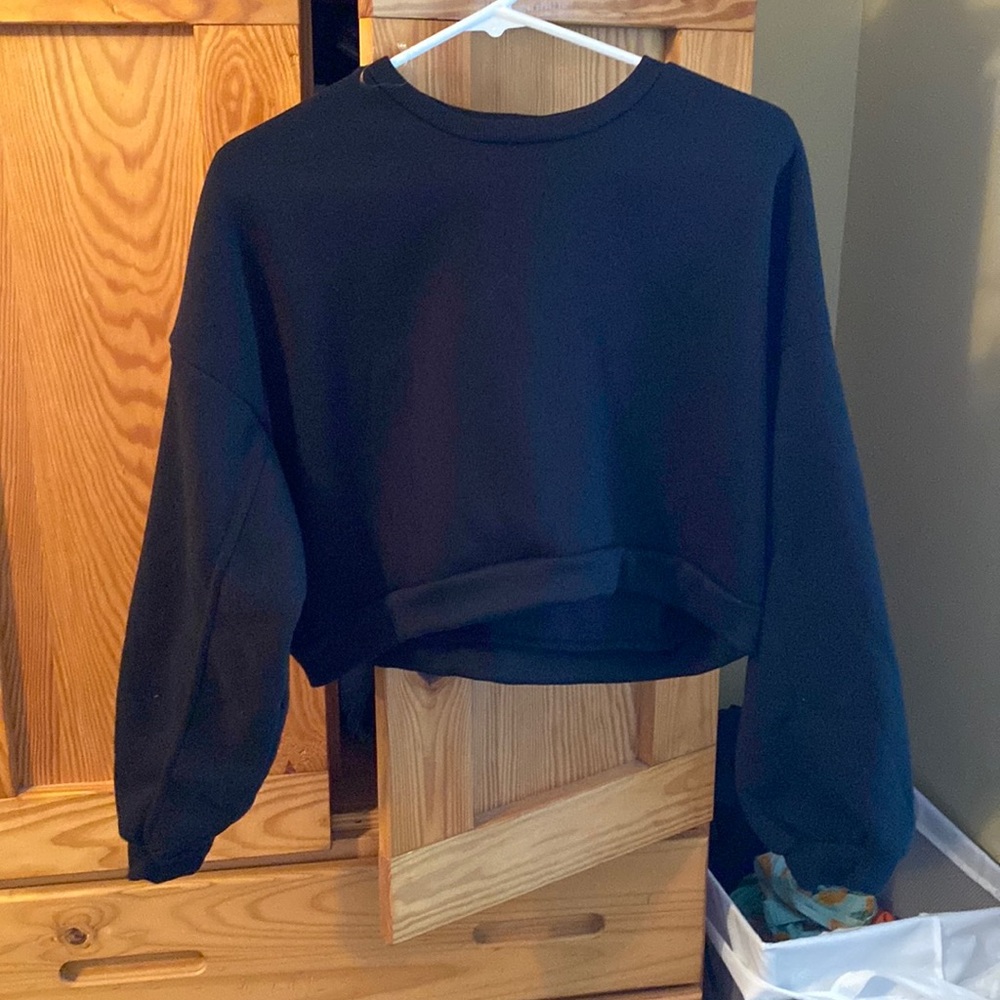 Fashion Nova cropped hoodie- L